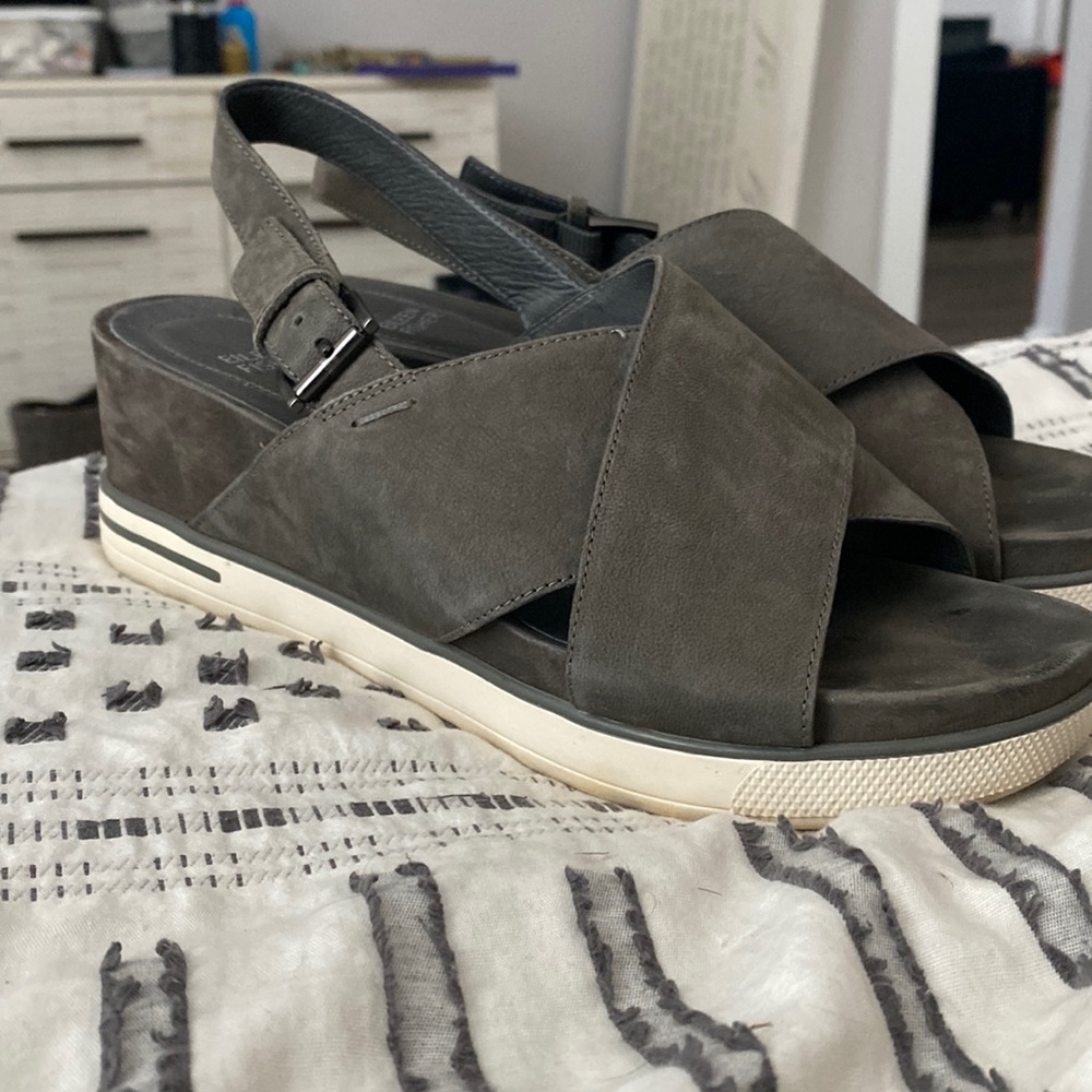 Eileen Fischer Grey Strap Platform Sandal